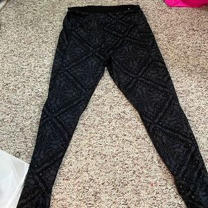 Black design leggings